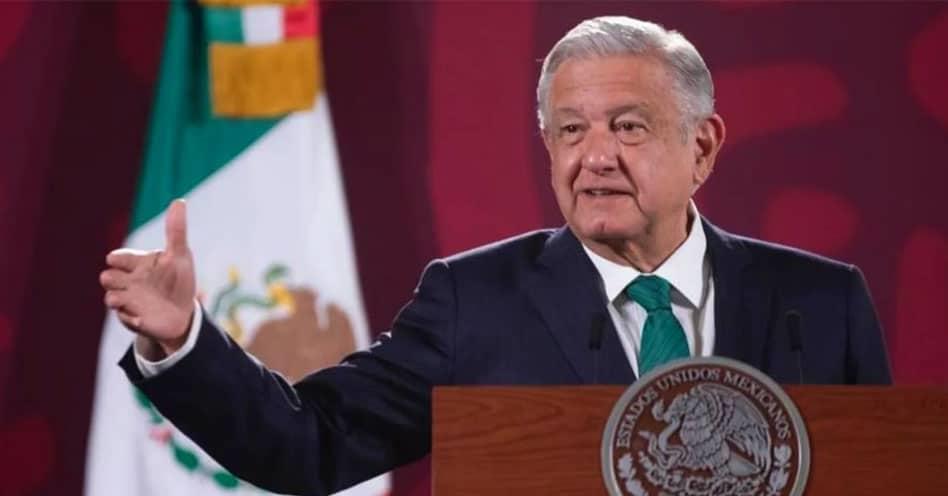 AMLO anuncia segunda denuncia contra exfuncionarios de Pemex