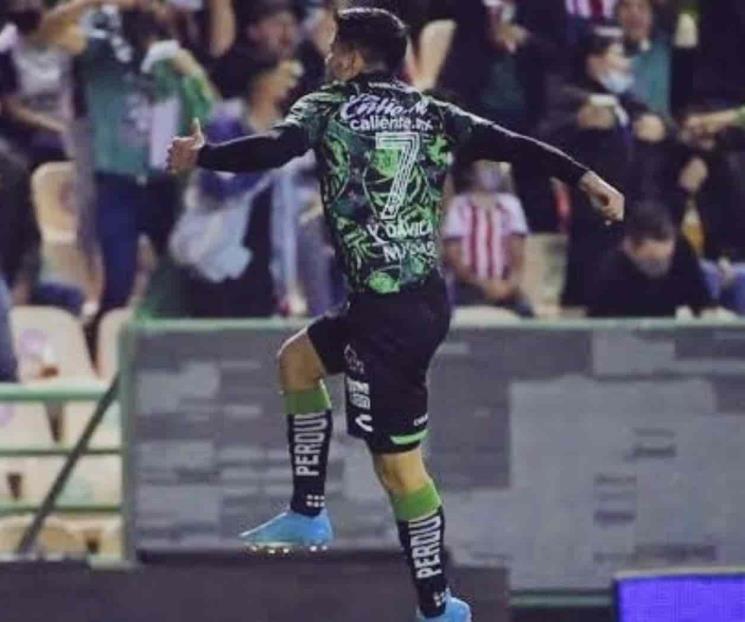 Se interesan Rayados en Víctor Dávila