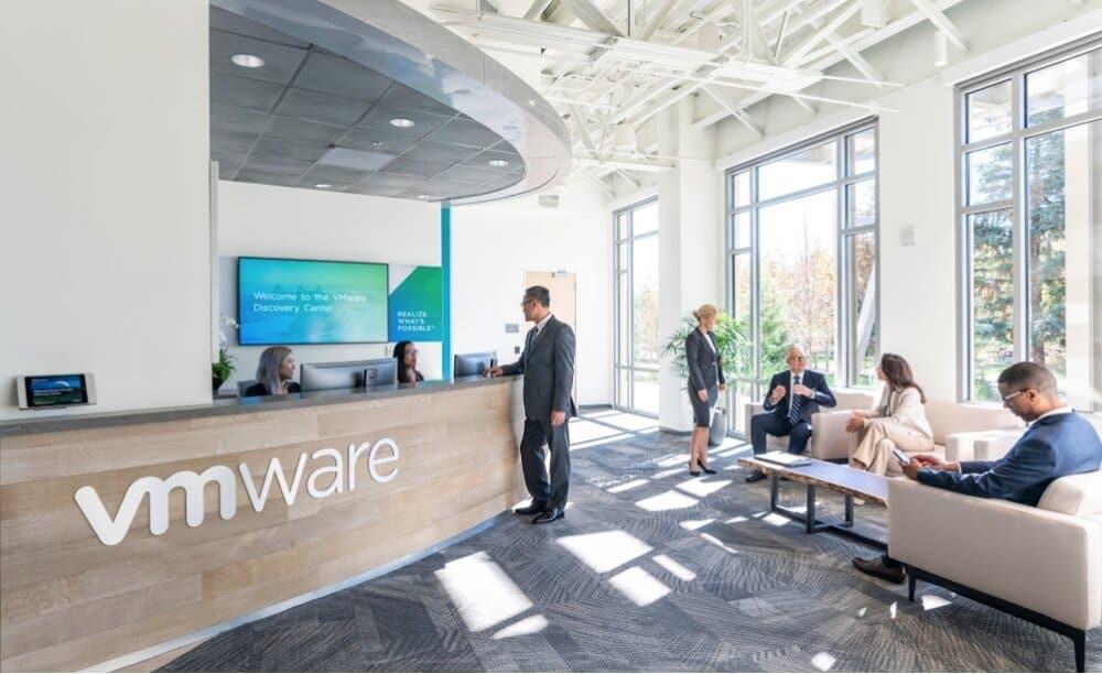 Broadcom compra VMware por 61.000 millones de dólares Broadcom compra VMware por 61.000 millones de dólares