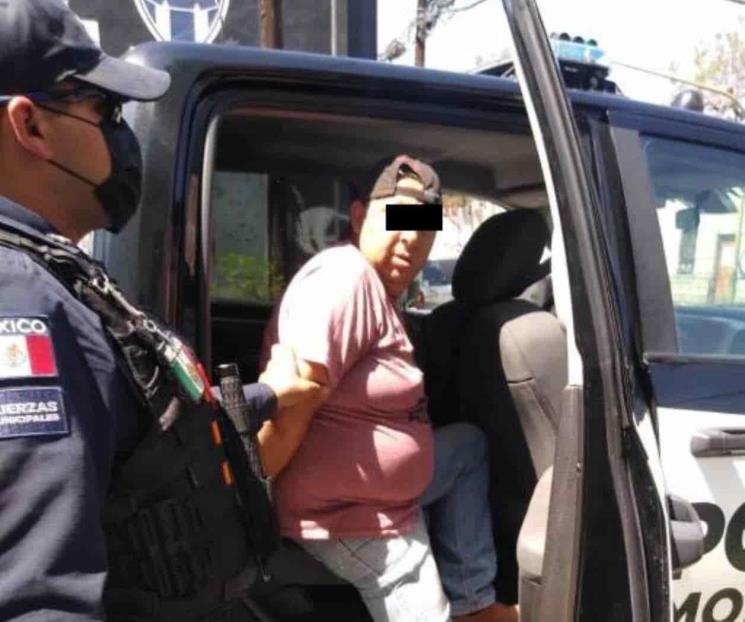 Arrestan a hombre por portar droga
