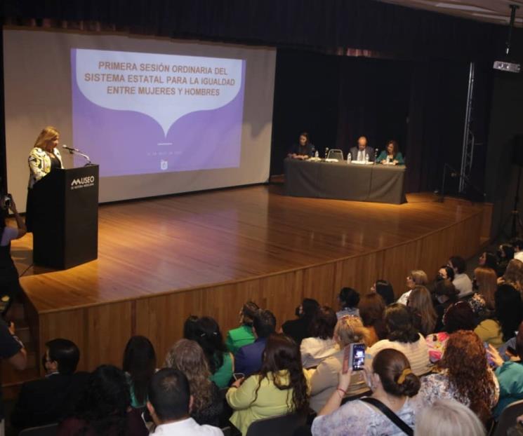 Diagnostica igualdad de género en administración