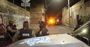 Atacan a familia y matan a cinco