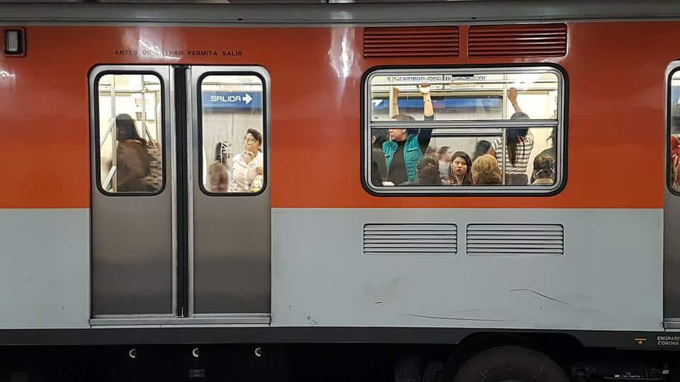 Cuidados de familia limitan movilidad laboral de mujeres