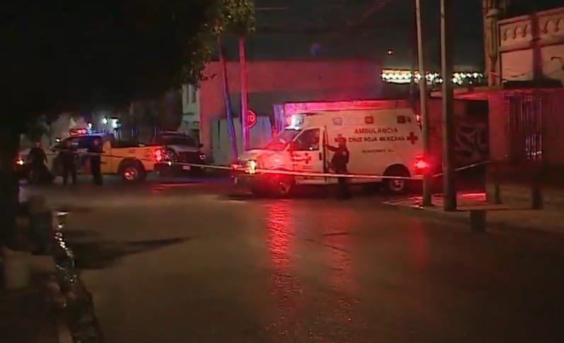 Cuatro jóvenes, uno al parecer ajeno a los hechos, fueron baleados la madrugada de ayer en la Colonia Primero de Mayo
