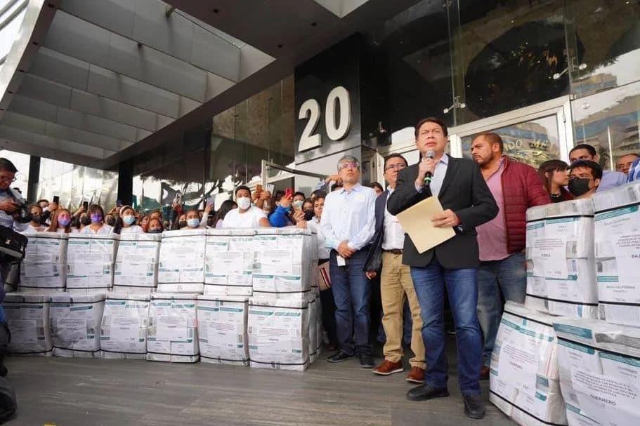 Denuncian a diputados que rechazaron reforma eléctrica