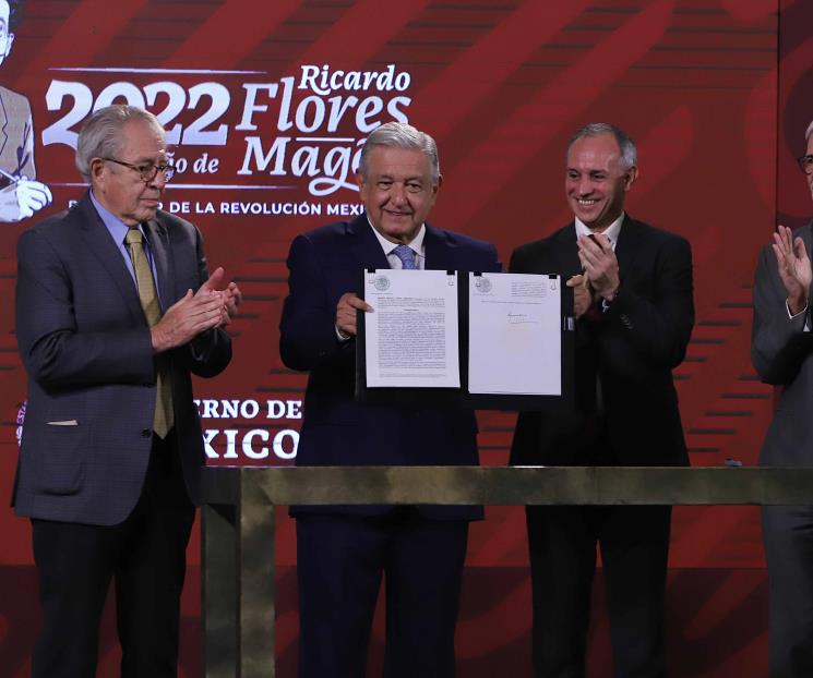 Prohibe AMLO cigarros electrónicos