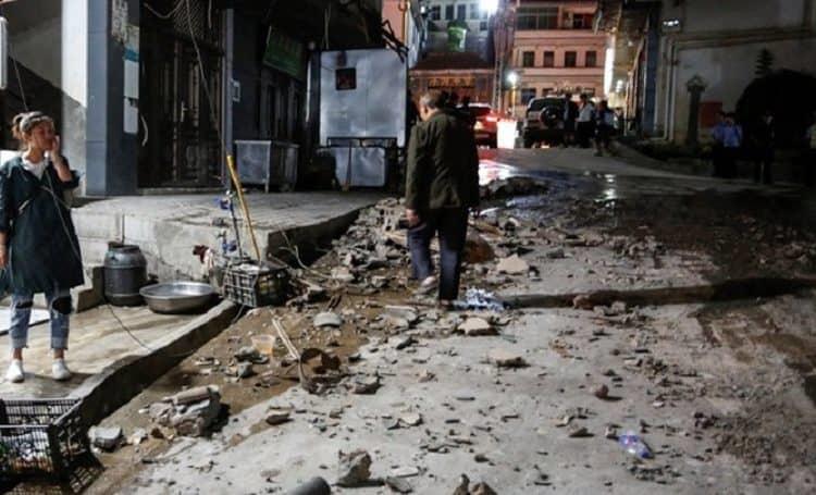 Deja sismo en China cuatro muertos