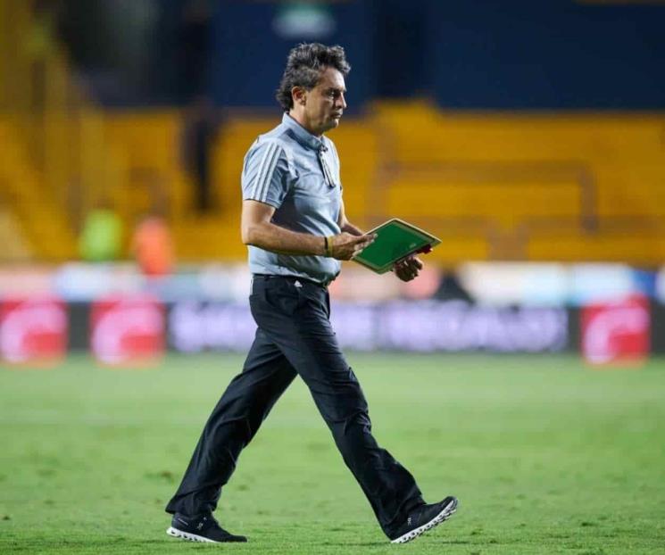 Cerca Roberto Medina de dejar Tigres Femenil