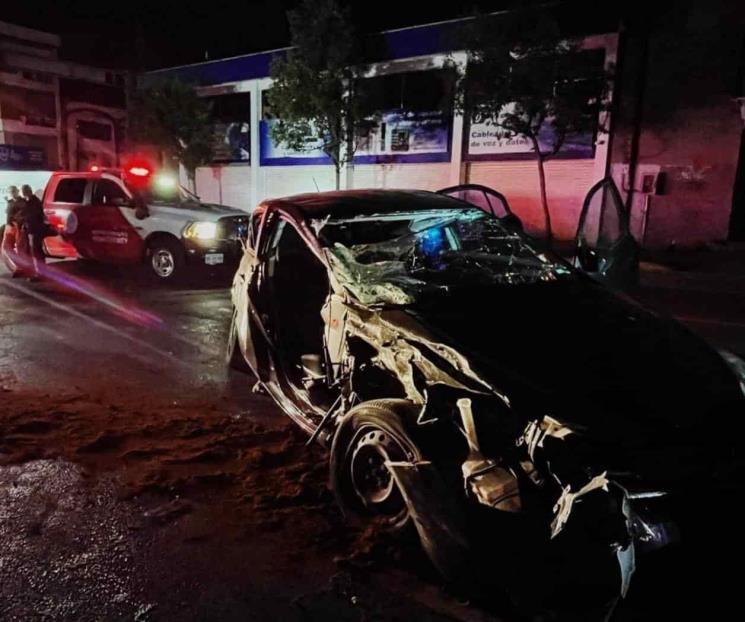 Deja choque dos personas lesionadas en Monterrey