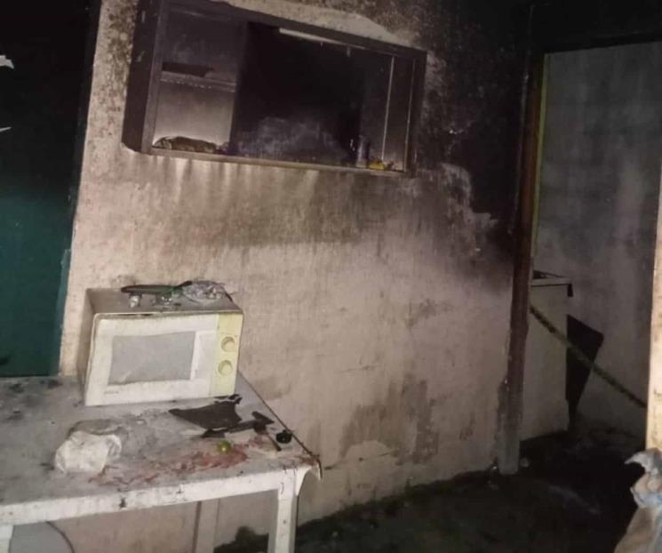Se incendia casa en Montemorelos
