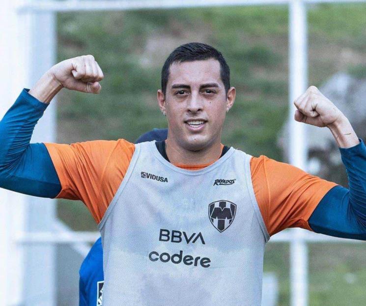 Ya entrenan Rayados en cancha del Barrial