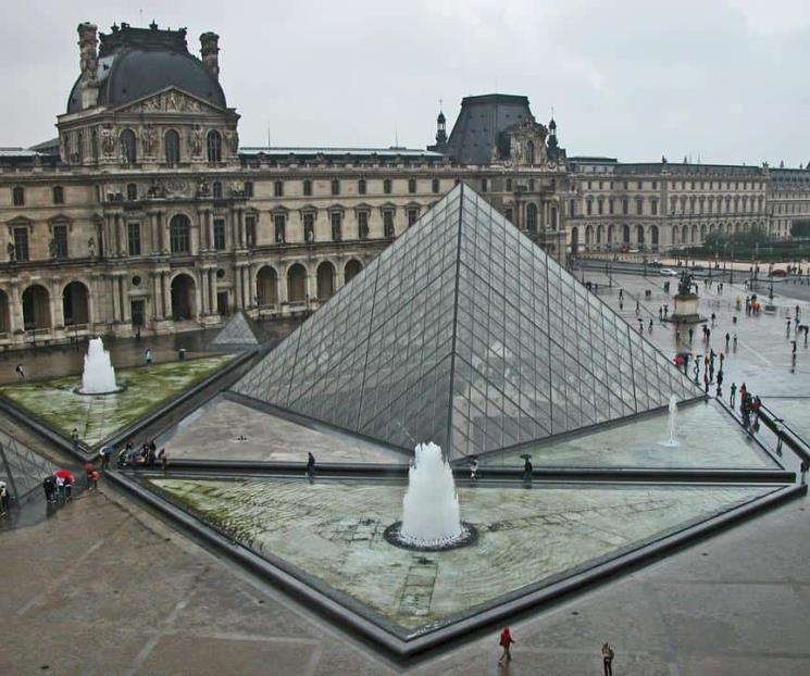 Tras acusación al exdirector del Louvre