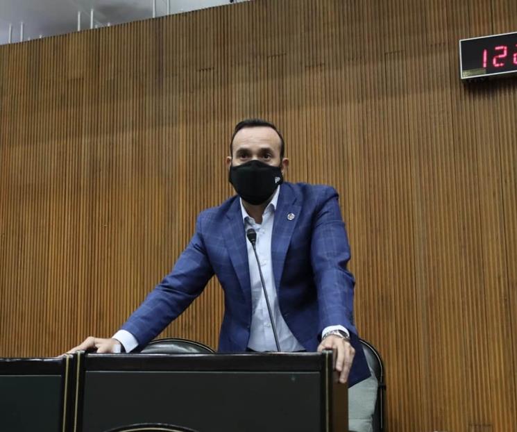 Considera PAN inconstitucional la UIFE Considera PAN inconstitucional la UIFE