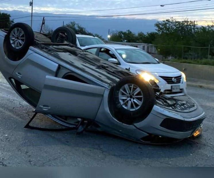 Vuelca en la Carretera a Laredo