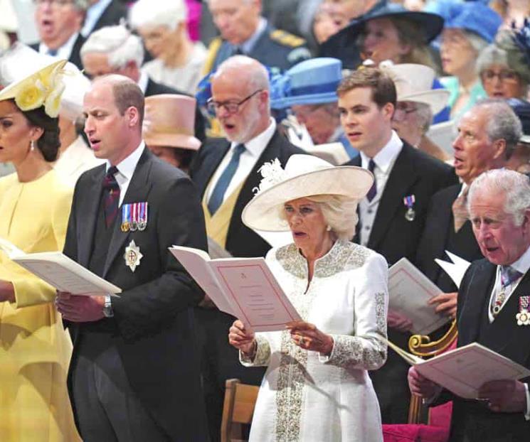 Sin la reina, pero con los Sussex Sin la reina, pero con los Sussex