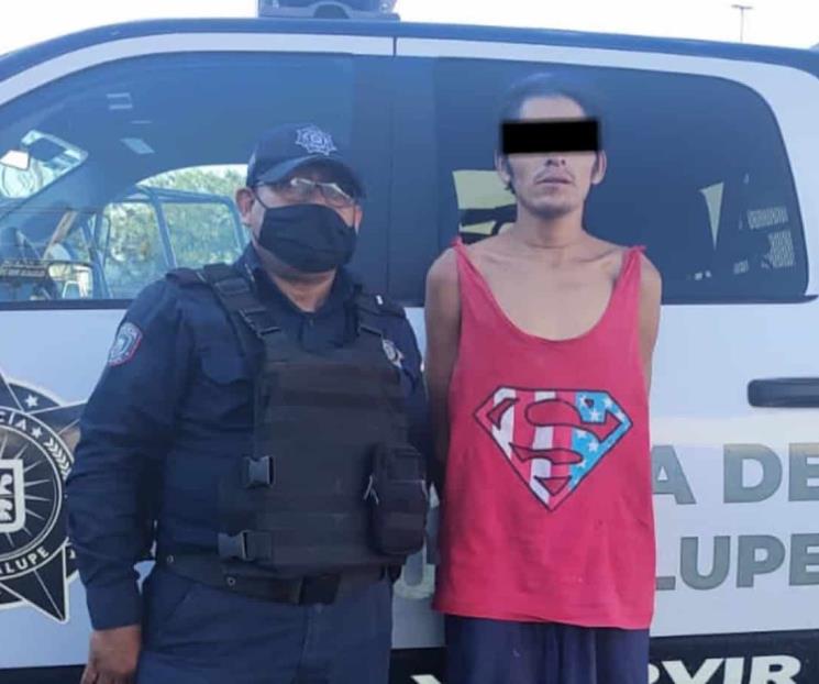 Cae por asalto a mujer