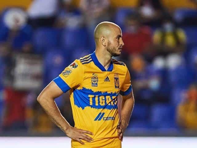 Le ofrecen a Tigres un trueque por Charly González