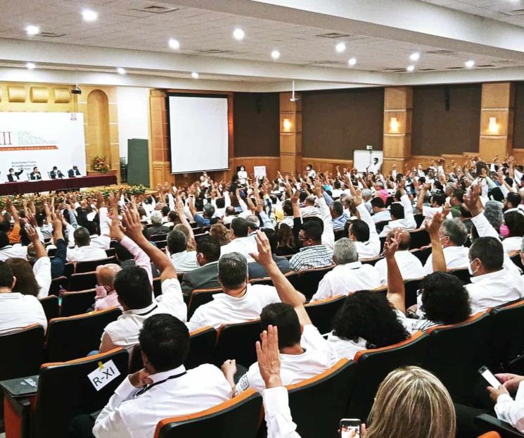 Celebra Sección 50 VIII Pleno Seccional Extraordinario Celebra Sección 50 VIII Pleno Seccional Extraordinario