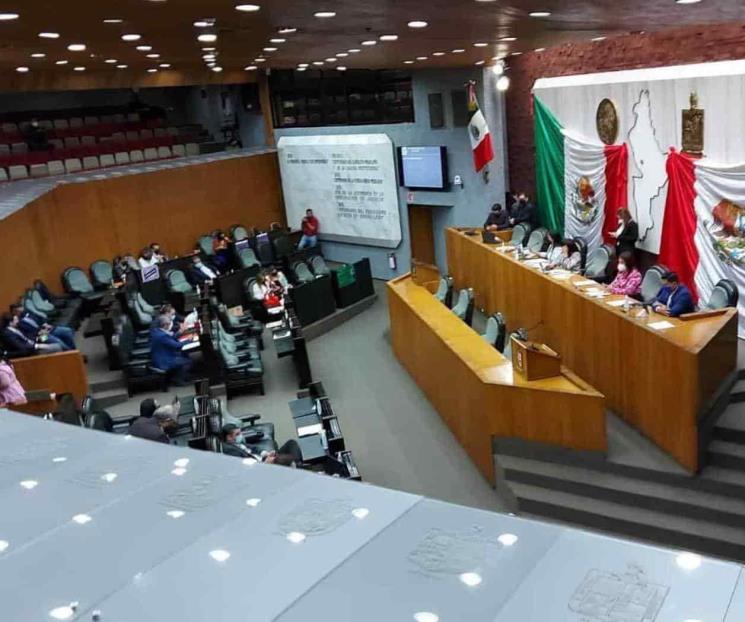 Notifican a Congreso de amparos por Periodo Extraordinario
