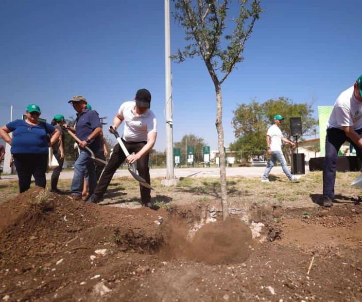 Inician reforestación del Parque Italia en la Santa Fe