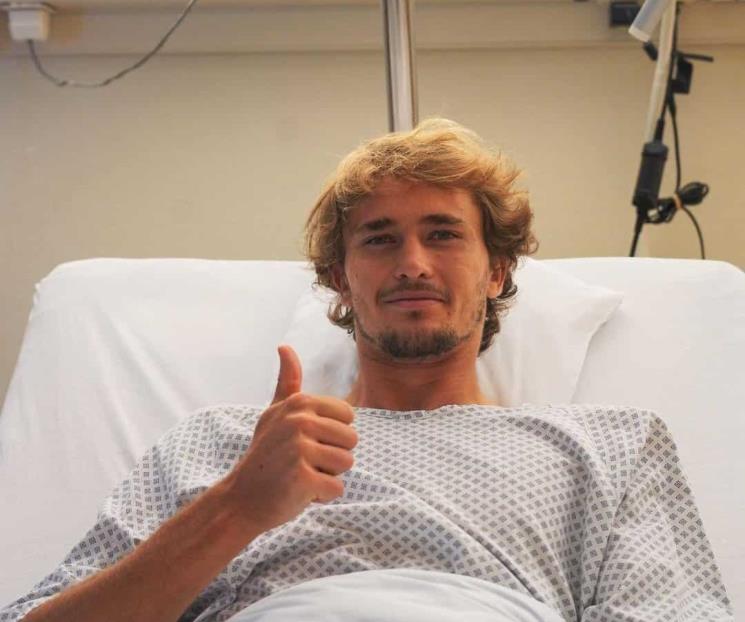 Operan con éxito a Alexander Zverev