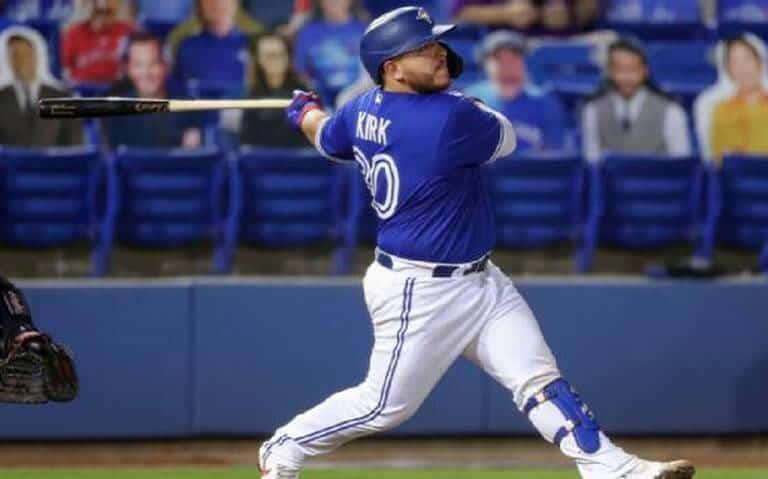 Conecta Krik 4 imparables en triunfo de Toronto