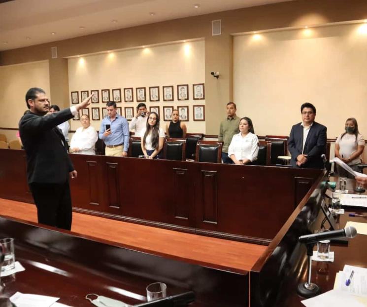 Nombran a nuevo Contralor en Santa Catarina
