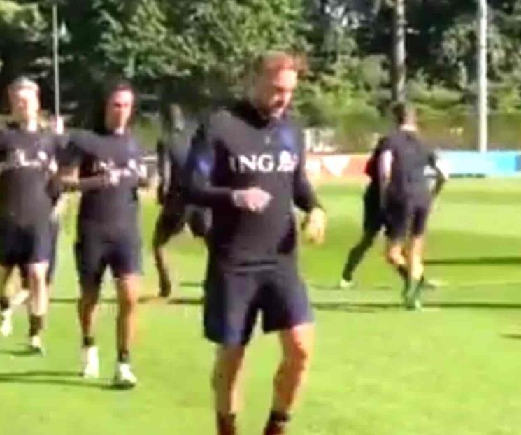 Se alista Janssen para jugar el sábado con Holanda