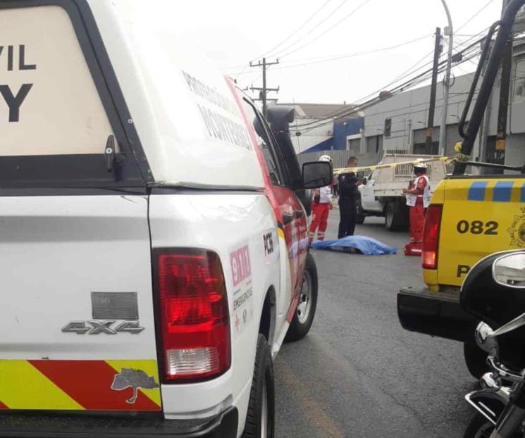 Muere mujer arrollada en Monterrey