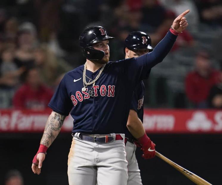 Logra mexicano Verdugo carrera y ganan los Red Sox