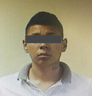 Notifican a reo de orden de aprehensión Notifican a reo de orden de aprehensión