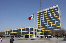 Falla plataforma de UANL, reprogramarán exámenes