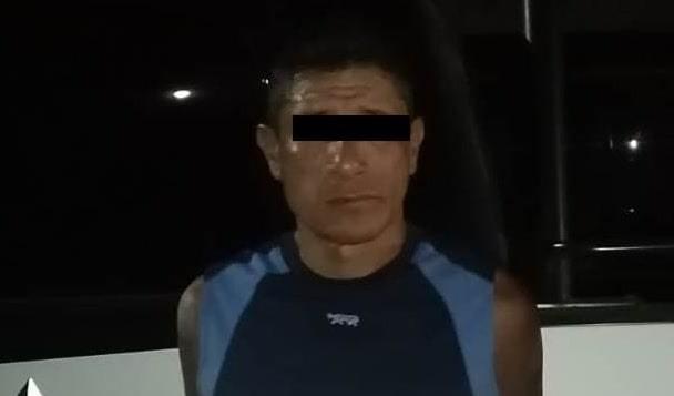 Detienen a albañil por robo