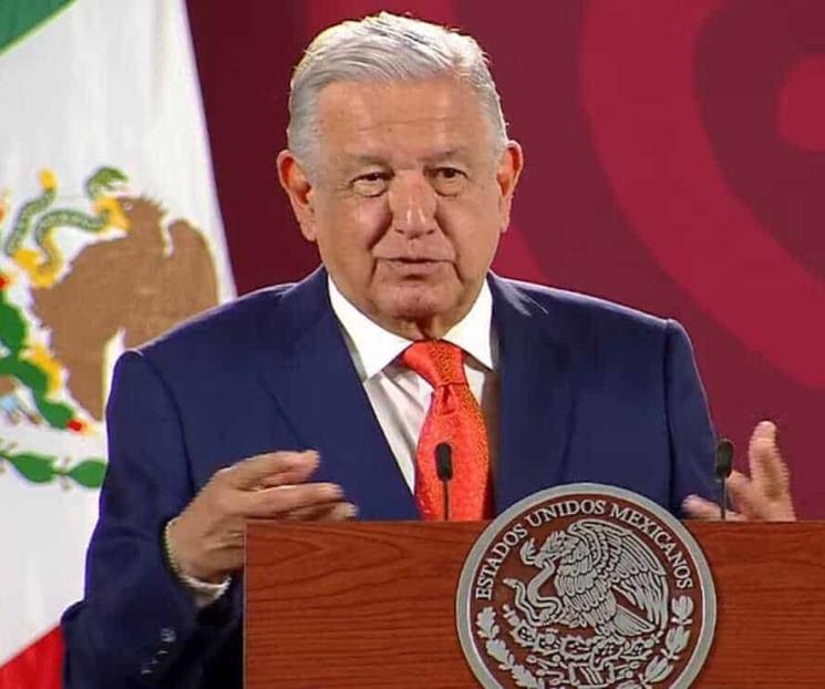 AMLO pide que no haya corrupción en nuevas plazas de Pemex