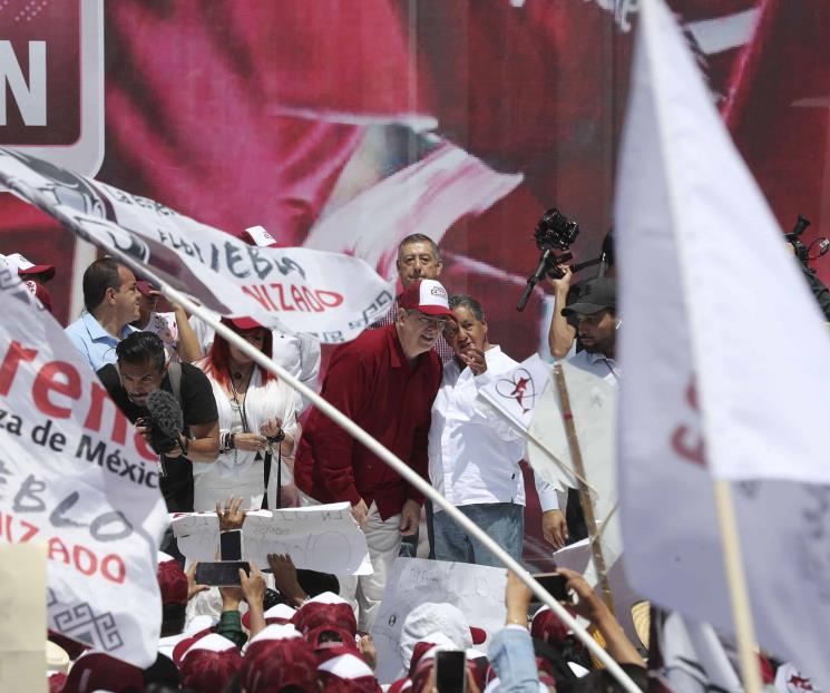 AMLO llama a integrar a Monreal, tras reunión de Morena