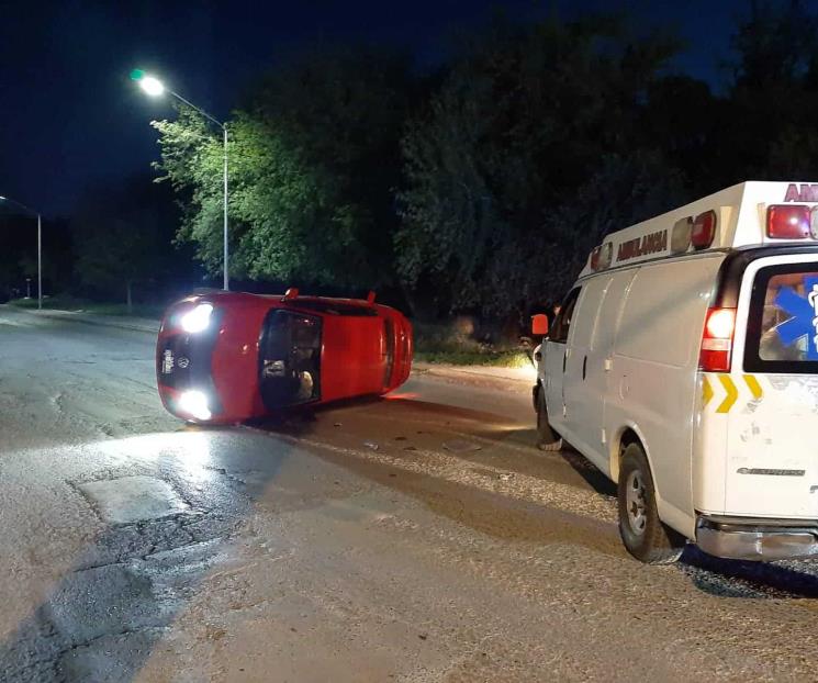 Sufre volcadura en Montemorelos