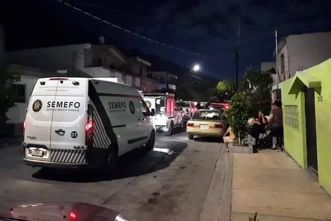 Asesinan a joven dentro de su casa en Santa Catarina