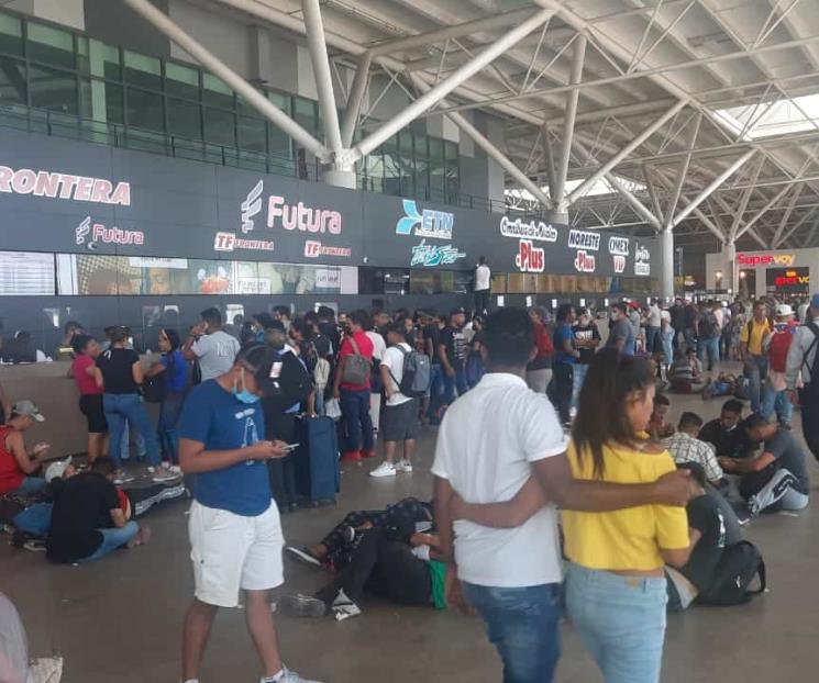 Convierten Central de Autobuses en albergue migrante