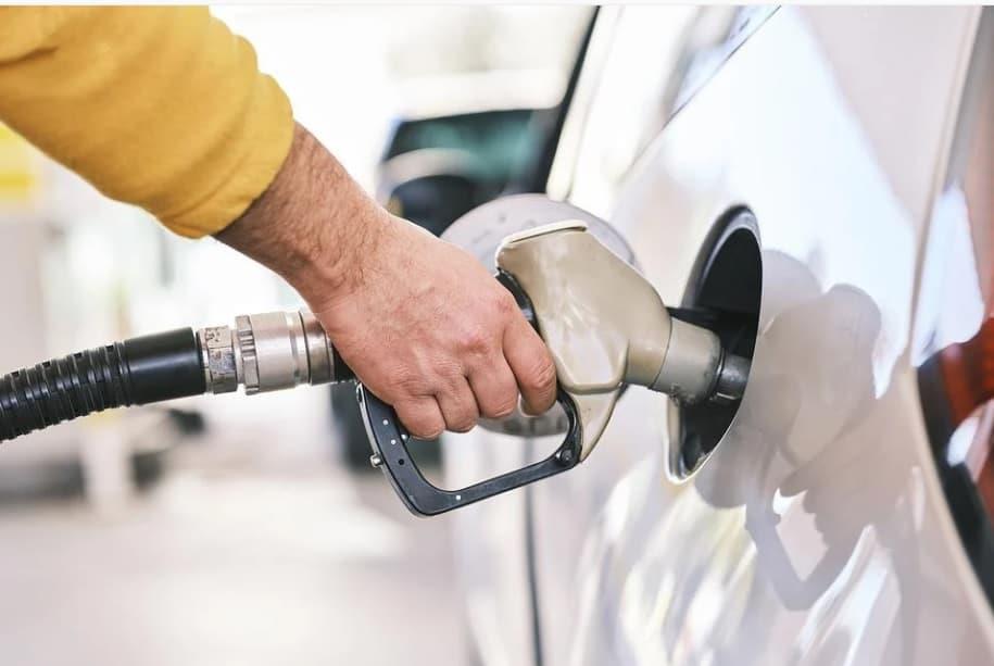 Gasolinas de importación incrementan precio para México
