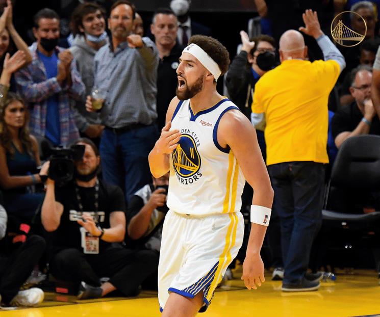 Warriors acarician el cetro