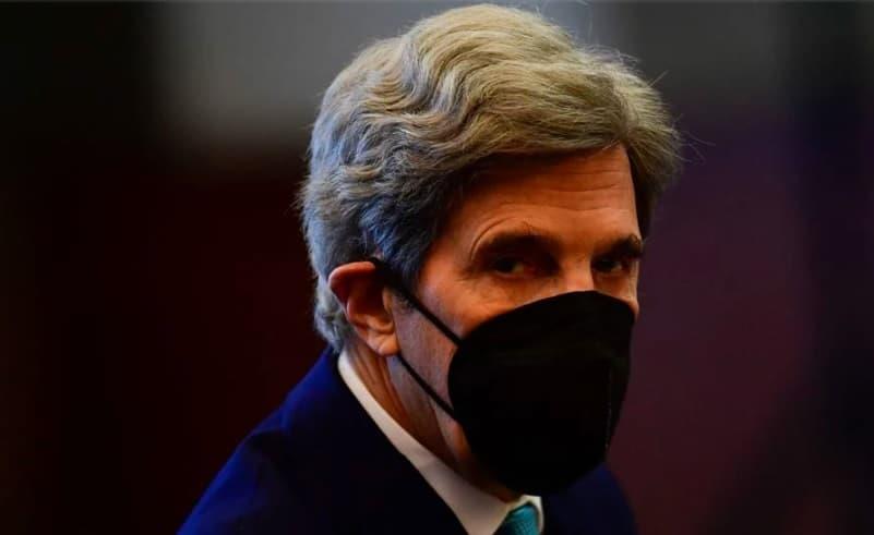 Llega Kerry a Palacio Nacional para su encuentro con AMLO