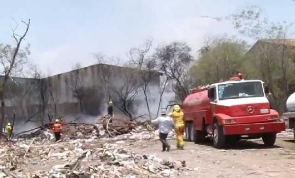 Los puestos de socorro se concentraron en la zona del Parque Industrial Escobedo, al reportarse el incendio de una empresa