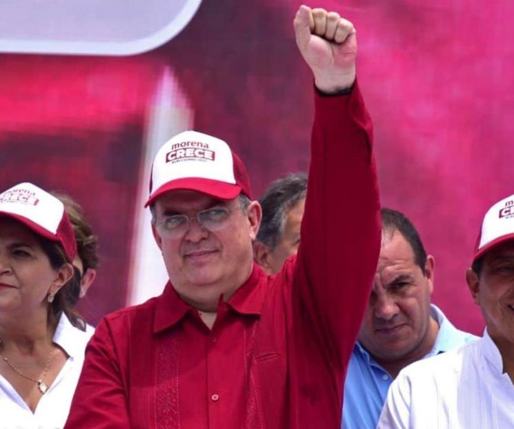 Crean frente de transportistas para respaldar a Ebrard