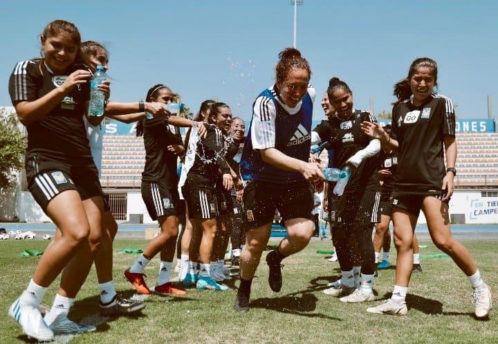 Quiere Moscato que crezca el futbol femenil