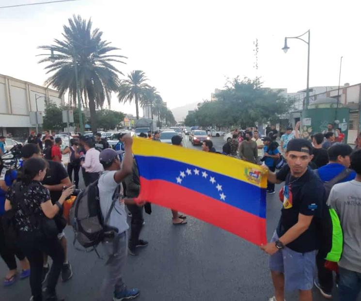 Piden migrantes con caravana ayuda para llegar a EUA