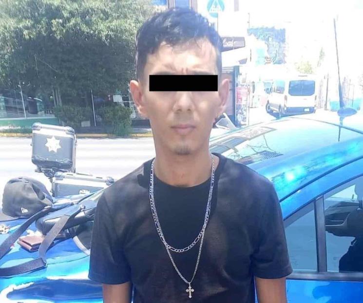 Los detienen por viajar en vehículo con reporte de robo