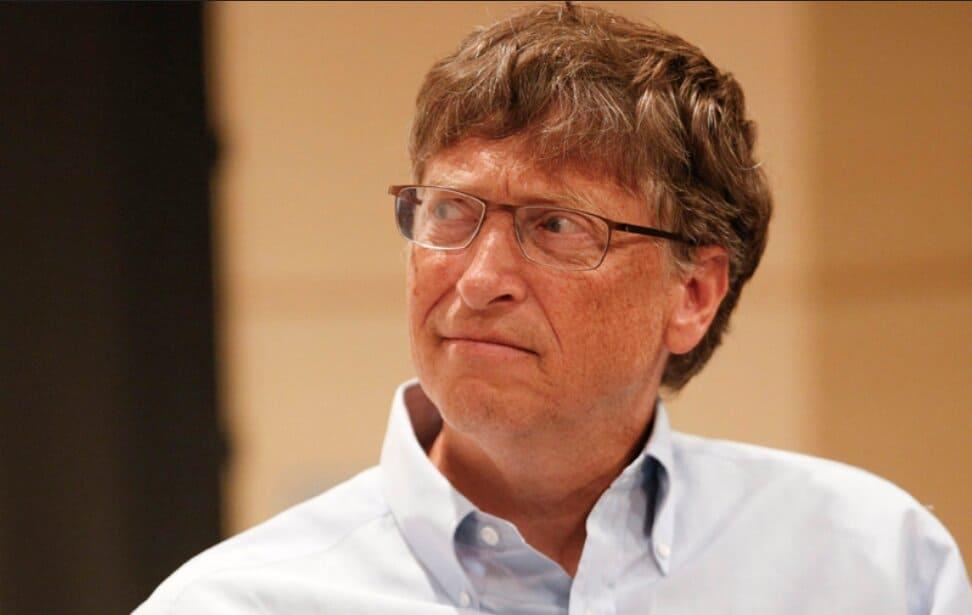 Gates carga contra los NFTs