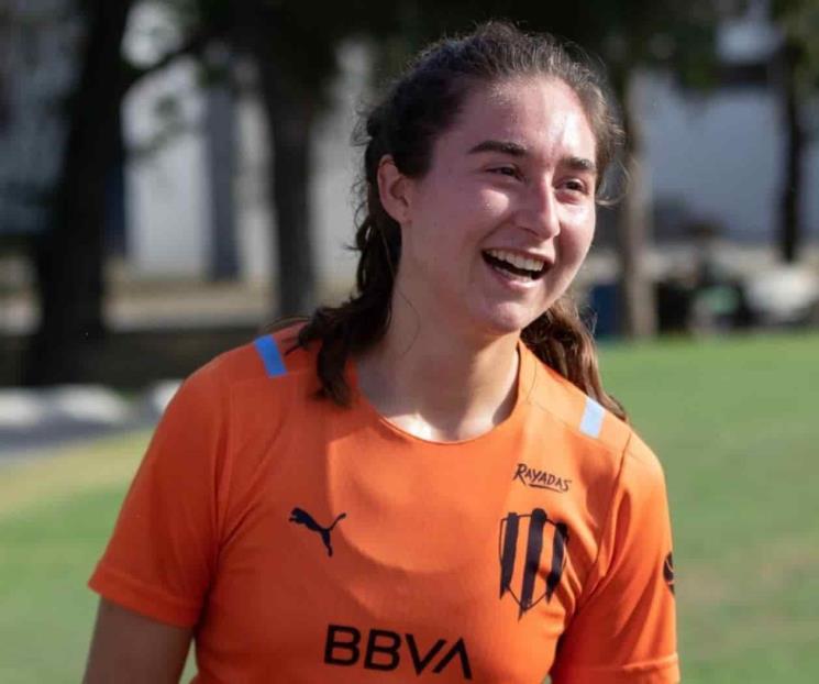Ya entrena Silvana Flores con Rayadas