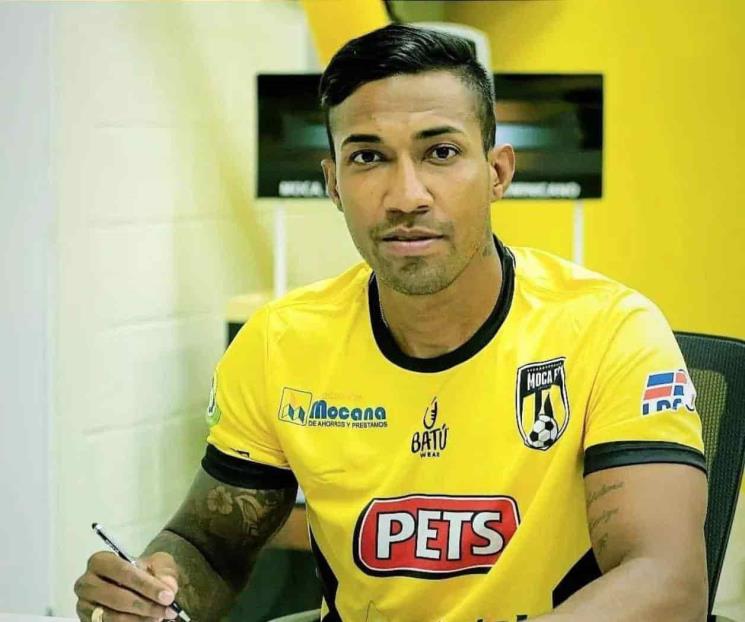 Va jugador regio a futbol de República Dominicana