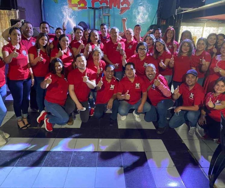 Presenta Abel Villarreal su candidatura